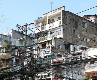看到越南首都的电线杆 震惊了